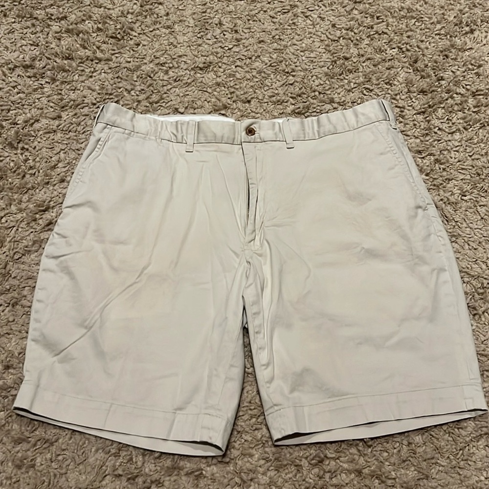 Men’s Polo Ralph Lauren Golf Performance Twill with Stretch Light Khaki Shorts